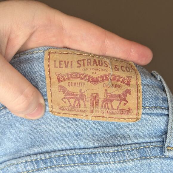 Levi's 311 Women's Shaping Skinny Light Wash Denim Jeans Size 29 - Picture 4 of 6